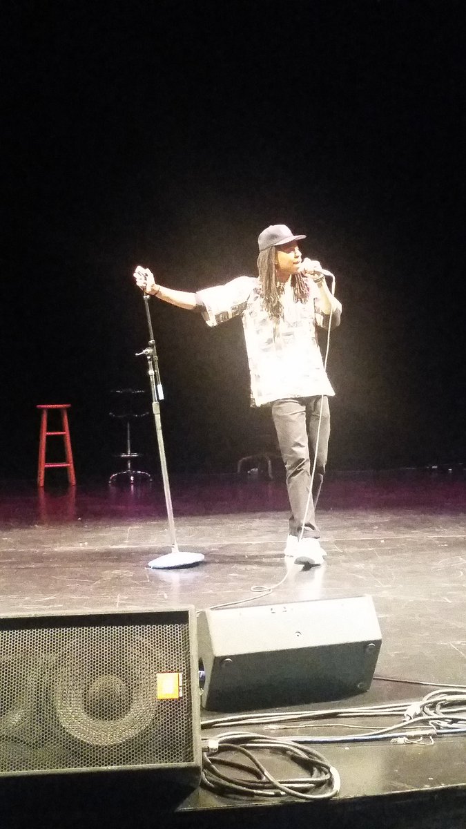 FN_Dar's tweet image. LIVE AT FOLKLIFE: Ringside Revolutionary Poet Activist reppin the Southend, RellBeFree!!!!