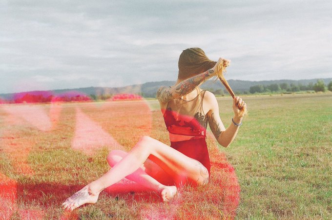 Double exposure 💕🌹 https://t.co/ps2t6NNt8I<a href="/tag/camgirlsgolftee"class="tags"><span>#camgirlsgolftee</span></a>