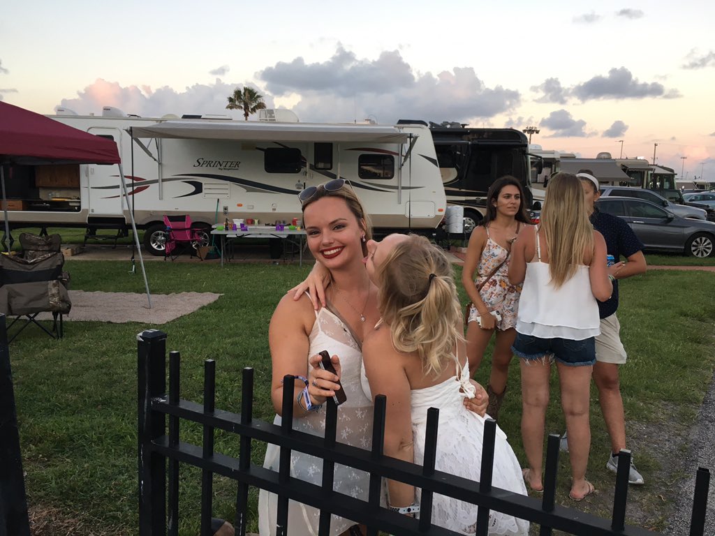 The gals from Lake Mary. #Country500