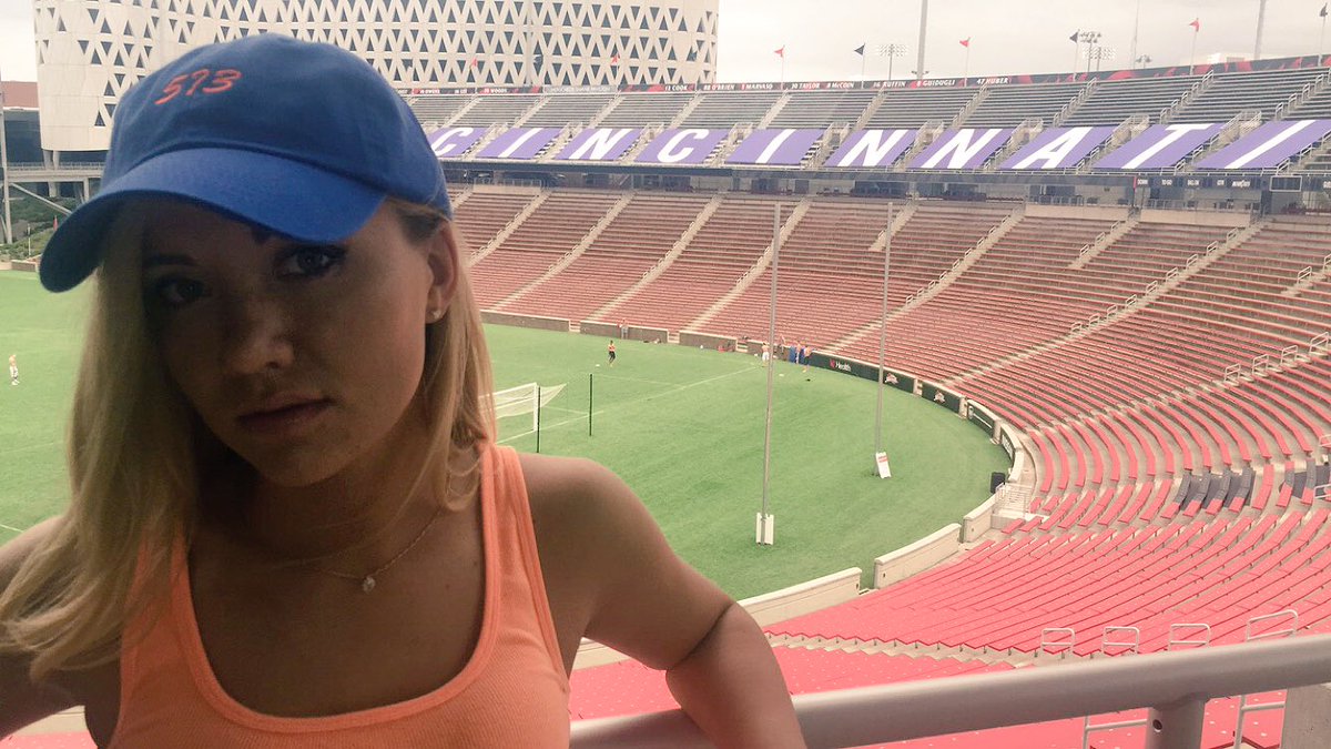 WHOTHREADS's tweet image. It's an #FCCincy day! Visit whothreads.com and pick up our tribute "Area Code" cap! Perfect for the game!