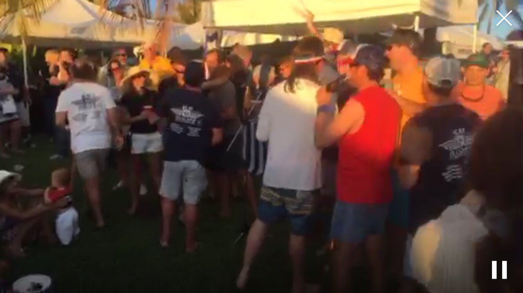 KeyRibOff's tweet image. .@KeyRibOff on #Periscope: The Winner is #kbriboff pscp.tv/w/ahjXXTFBbVF6…