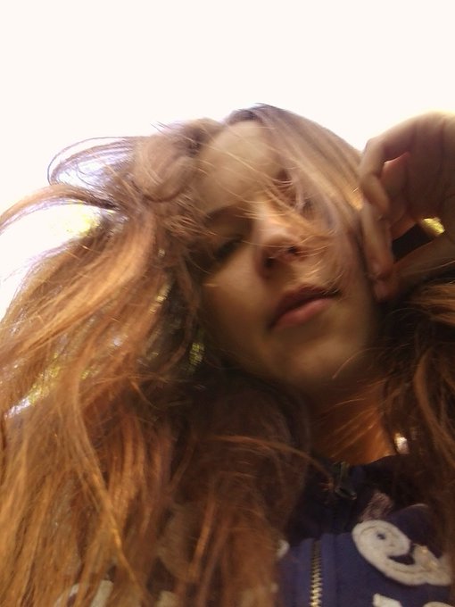 Just imagine..silece, first bird's twitts, moscitoes, drugonflyes around, frogs's songs, the sunset here)