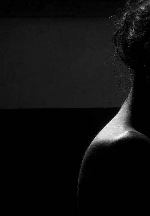 fatom_1q's tweet photo. قد لا اعرف 🍃🌸

 كيف احافظ عليك💔

ولكني اقسم 😔 باني لا اريد..

ان تذهب الى غيري💭🔕😞

ناروتيــهـﮧ https://t.co/oz2jtgHsc1