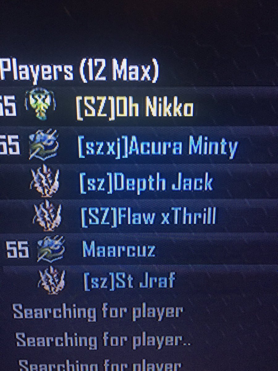 TheOnlyNikko's tweet image. Look at this random in out 6 man @FlawThrill 😷😷💩