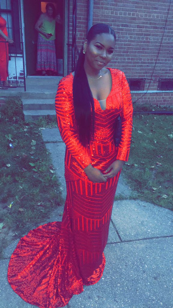 chivonchii's tweet photo. #techprom2k16💣🤑 https://t.co/3OAi8A3kVY