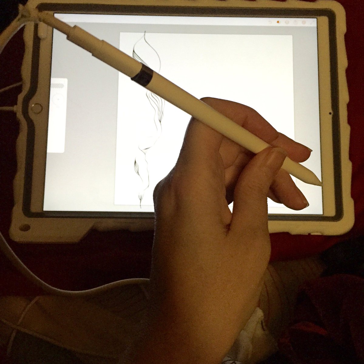 bucketsofcolor's tweet image. Stalled as I await the #applepencil to charge. #digitalartproblems #iPadPro #adobedraw #adobeillustrator #cfsartist