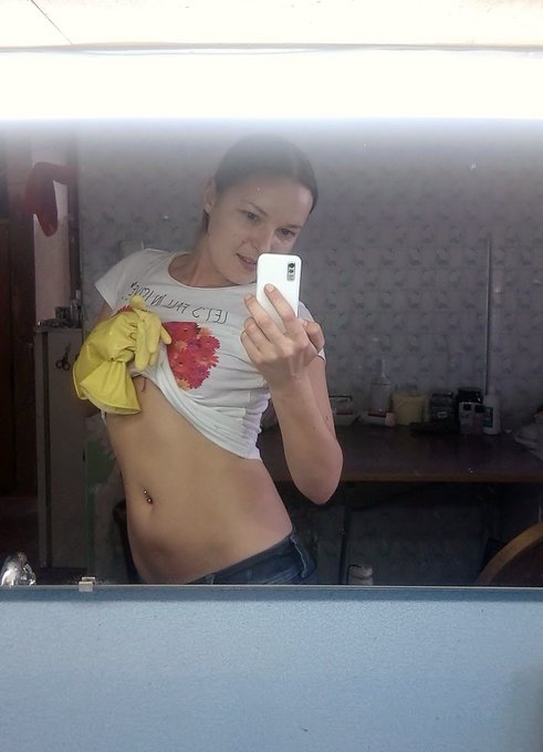 Sexy housewife)) @ivanawowgirls @WowGirls_news https://t.co/LEAYLuUF48<a class="tags" href="/tag/ivanawowgirls">@ivanawowgirls</a><a class="tags" href="/tag/wowgirls_news">@wowgirls_news</a>