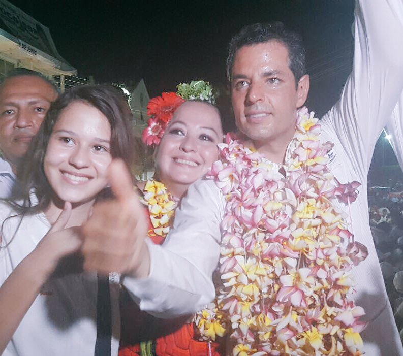 titicordoba's tweet photo. #ElIstmoVotaPRI TENEMOS LAS MEJORES CANDIDATOS @alejandromurat @BlancaIslasM #COCOLEON 👏🏼👏🏼💪🏻 https://t.co/j2ASD9SHh2