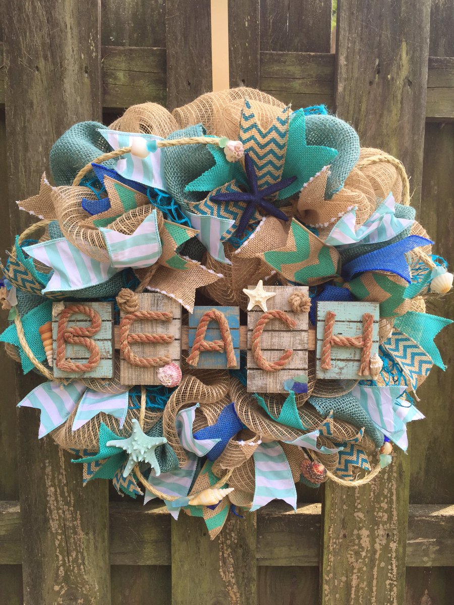 alanapresents's tweet photo. #beachwreath #beachdecor #beachhouse #shellwreath #shopsmall https://t.co/a4bqITIugi https://t.co/uMeXVYgMve