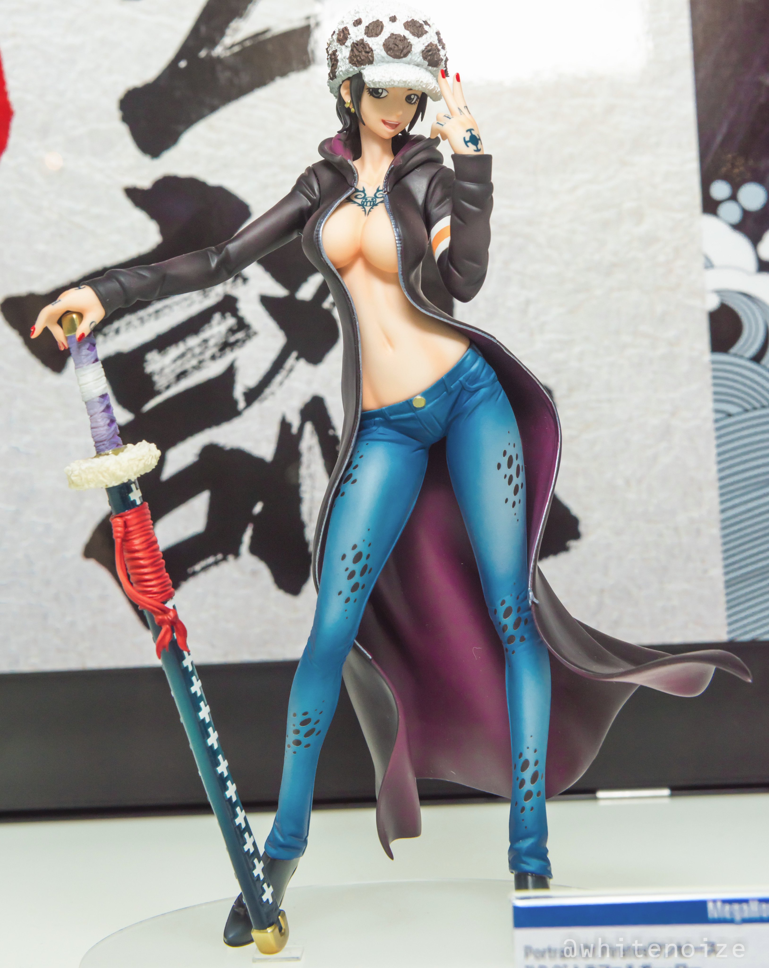 Whitenoize メガハウス Portrait Of Piratesワンピース I R O トラファルガー ロー メガホビexpo T Co Otaqjxwgnb Twitter