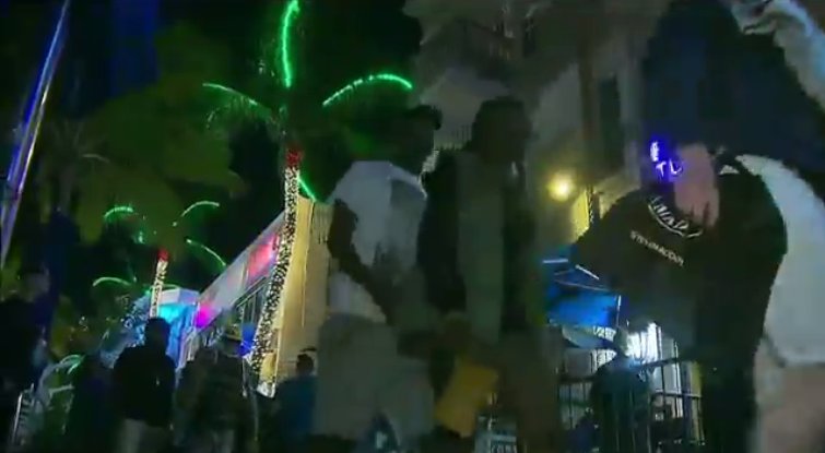 Dozens arrested in South Beach during Urban Beach Weekend. bit.ly/1OUAK5r?utm_me… https://t.co/H4zeSHpT5I
