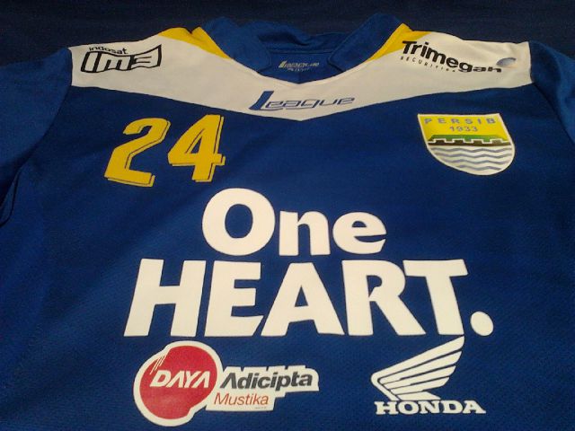 ushoppersib's tweet photo. @JerseyLigina For Sale, Jersey persib home Size M, Pi, nns Hariono. Minat bisa ke 28052c33. Nuhun min https://t.co/EUDOswP5DZ