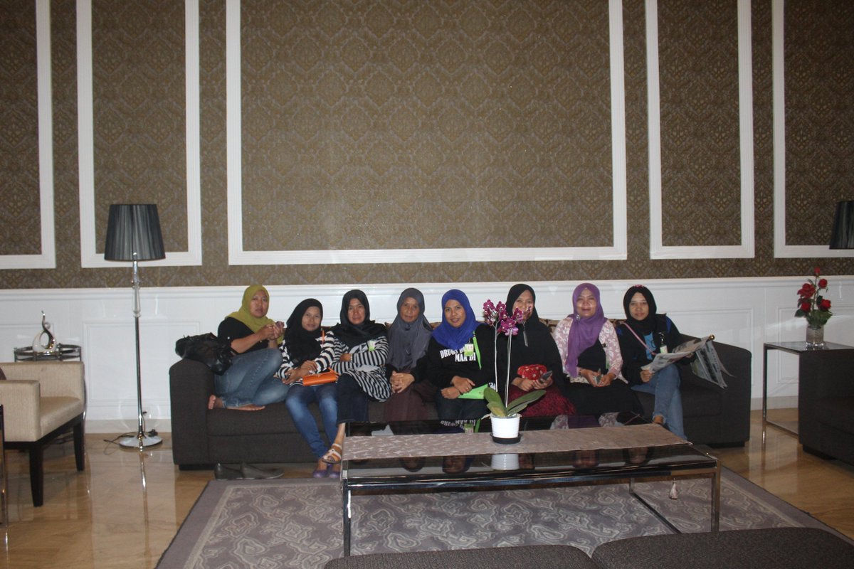 DesyBebolicious's tweet photo. at Hotel Travello - Bandung, BImtek Pengelolaan Keuangan dan Aset Desa Kab Ciamis https://t.co/6DR09xhF68