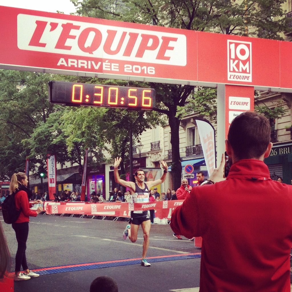 TopChrono45's tweet photo. [#10kmlequipe] En image, la victoire en 30'56" ! https://t.co/5rNQnObGKj