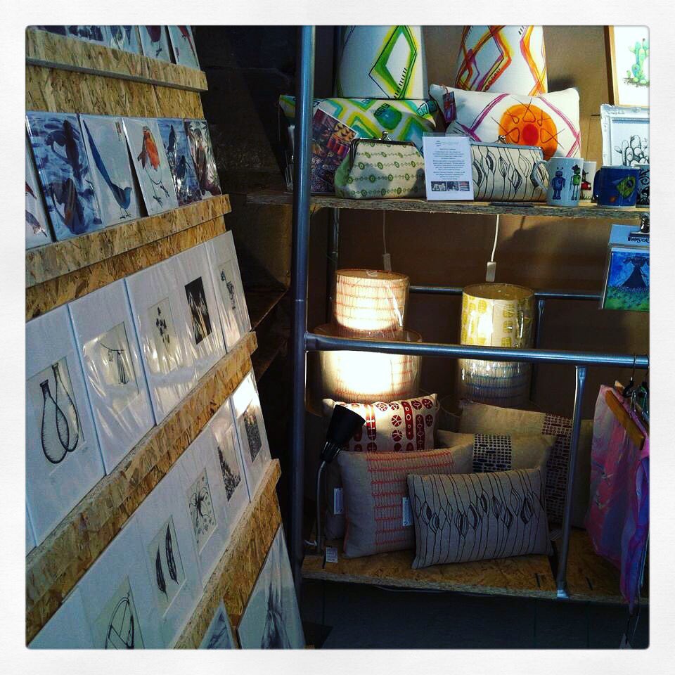 WhimSicALLusH's tweet photo. Last day @TeaGreenEvents pop up #OldFlourMill Dundee @IgniteDundee ❤️ 2 days left of @AngusOpenStudio #kirriemuir https://t.co/Z9K4rLpwV7