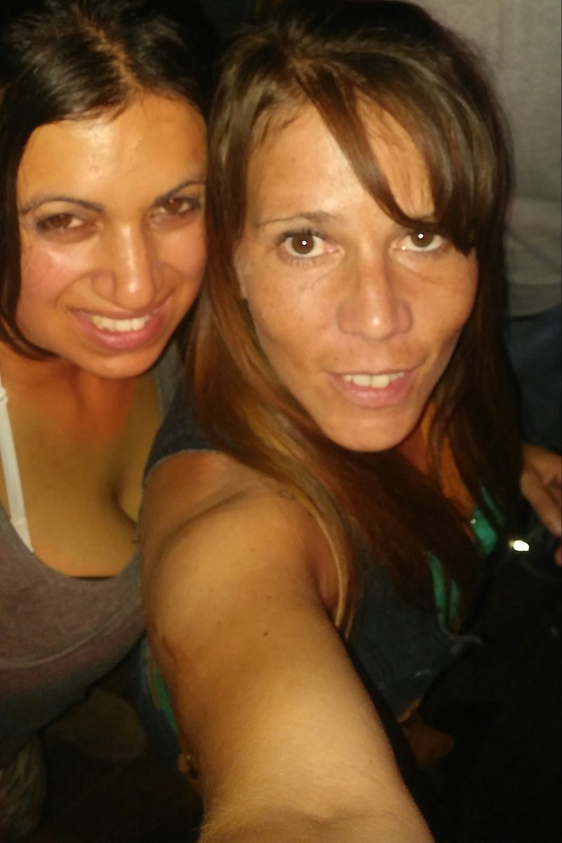 zullycastillo tweet media