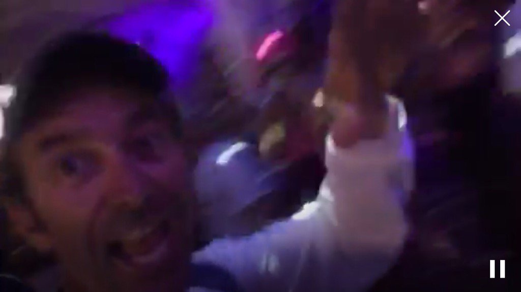 KeyRibOff's tweet image. .@KeyRibOff on #Periscope: KB Rib Off #save pscp.tv/w/ahkJHjFBbVF6…