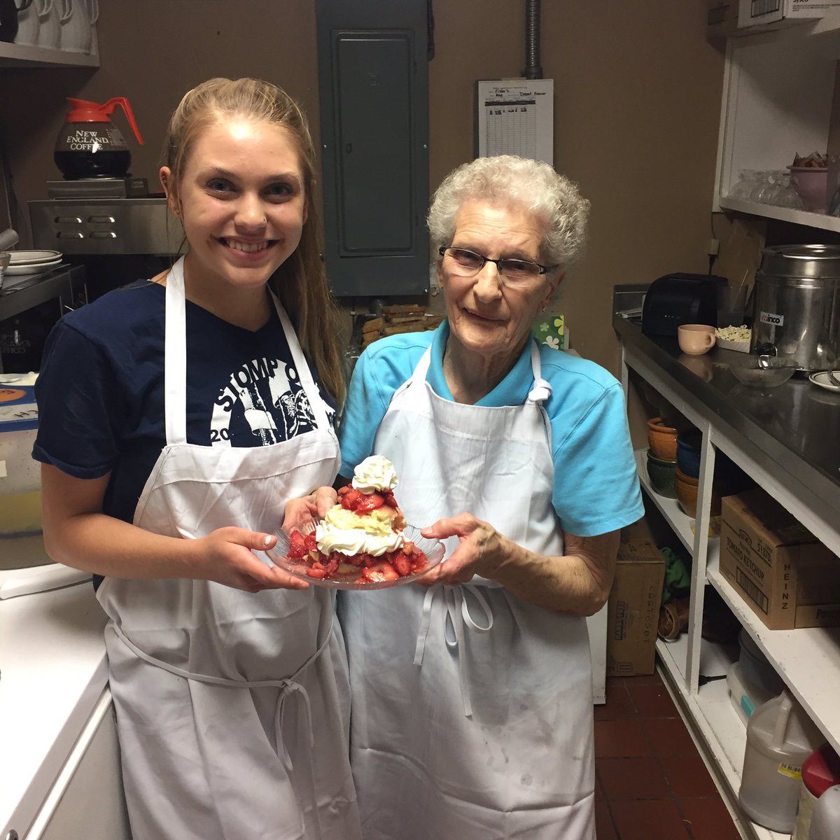 FishersClubAvon's tweet photo. Kick off of the strawberry shortcake season! #getitwhileitsgood https://t.co/TCLWc5xfFo