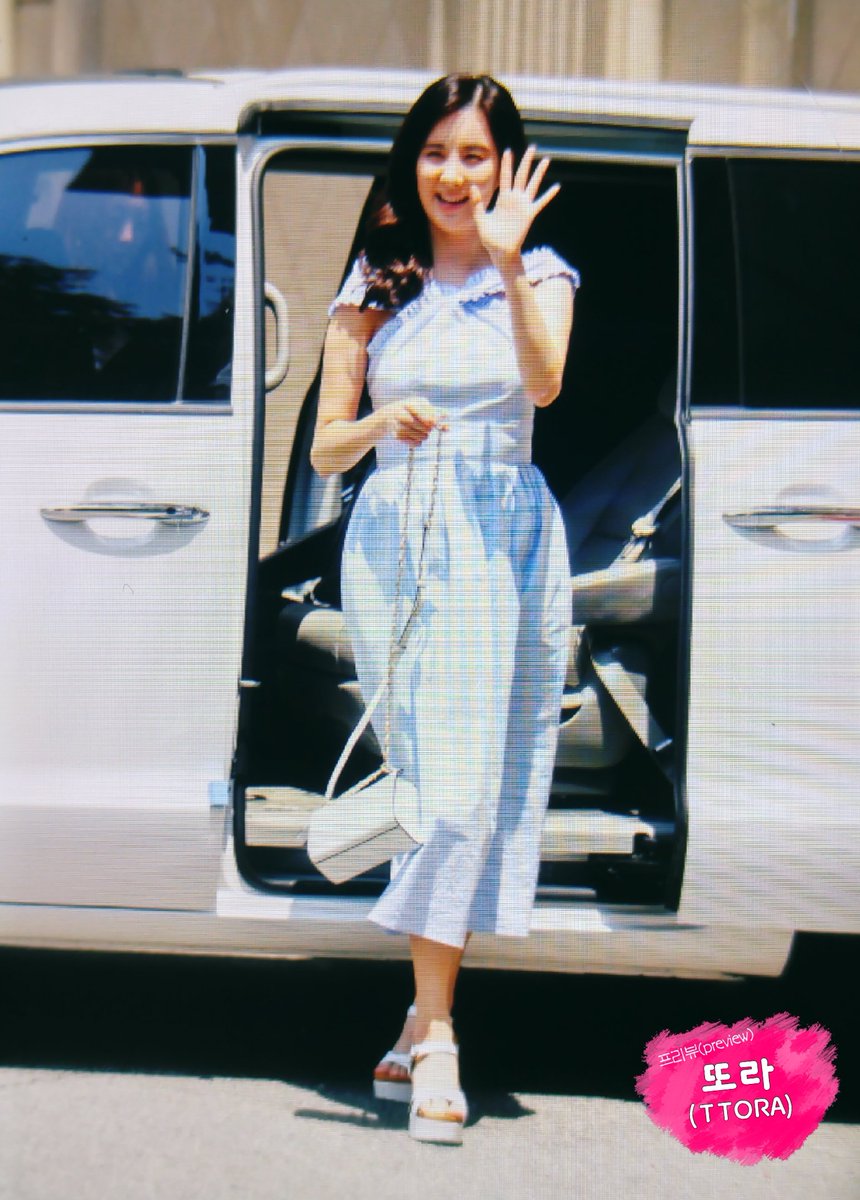[OTHER][08-12-2015]SeoHyun tham dự vở nhạc kịch mới mang tên "Mamma Mia!" - Page 28 CjmF4nQUoAAqy3X