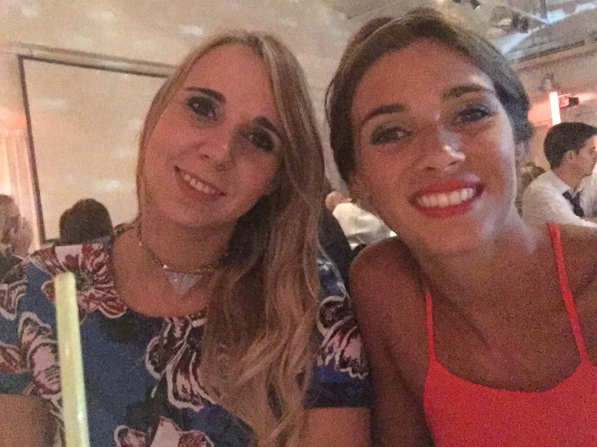 sofialarizza's tweet image. #vynfest