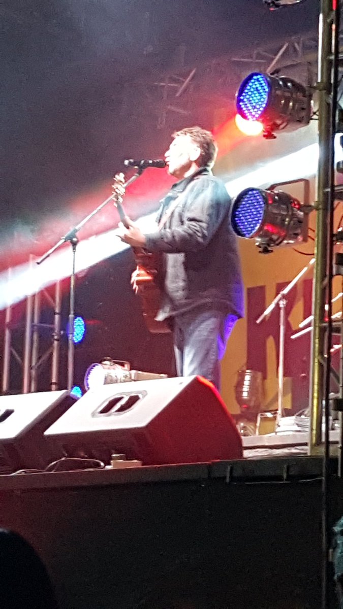 Dankie aan <a href="/TheunsJordaan/">Theuns Jordaan</a> was 'n great show.