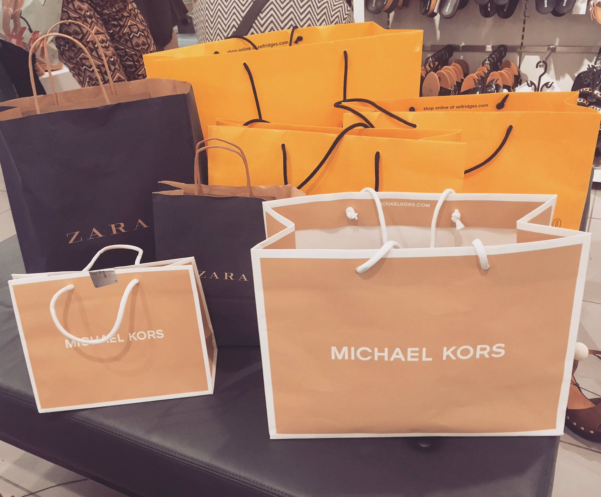joy_eccles1's tweet photo. @lucyrussell01 #successfulshop https://t.co/0w5SqzPVrS