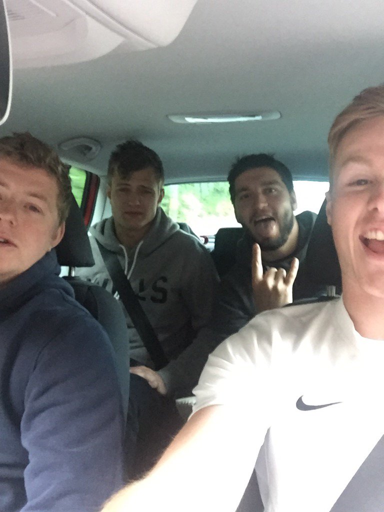 Tom_Maddog's tweet photo. On Route to HQ to watch @Searly10 to his thing #stilldrunk #okeboy #backandgold #blackandgreen https://t.co/vSGbpVtmRA