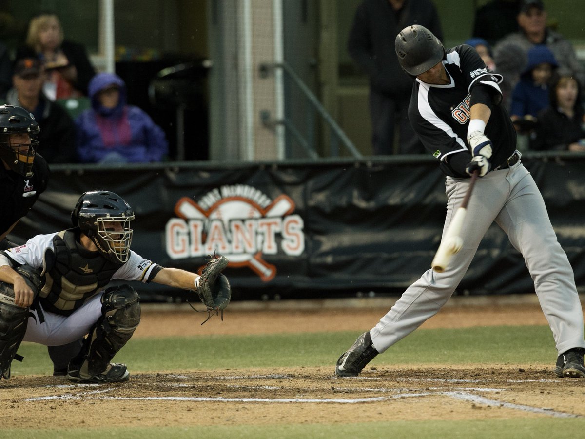 Fort McMurray Giants and Edmonton Prospects share home field in season opener
edmontonjournal.com/sports/basebal…