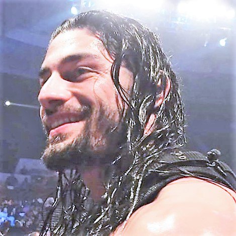 LeeshaNDessy's tweet photo. #Roman #SuperSexySamoanSuperman #BadassBigDog #GonnaWinMITB @WWERomanReigns @romanreigns568 @WWESethRollin17 https://t.co/ohcCqS3lDR