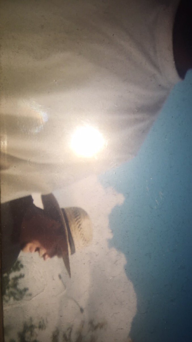taneahuggins's tweet photo. We weren't ready to let you go but the lord was ready for you to come home. I miss you so much uncle randy. #pimpsup https://t.co/70FW3Q5r68