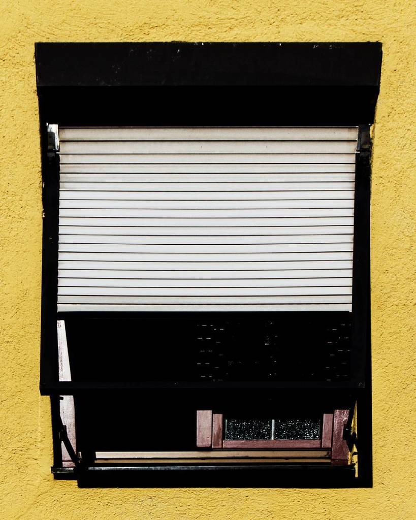 zimmer303's tweet photo. #dailywindow "EinAusblick" 7/16
Niclas Adame-Fohlmeister 
#zimmer303 #photography #streetp… https://t.co/Y0pTaUgUzW https://t.co/wnCk5Hza2h