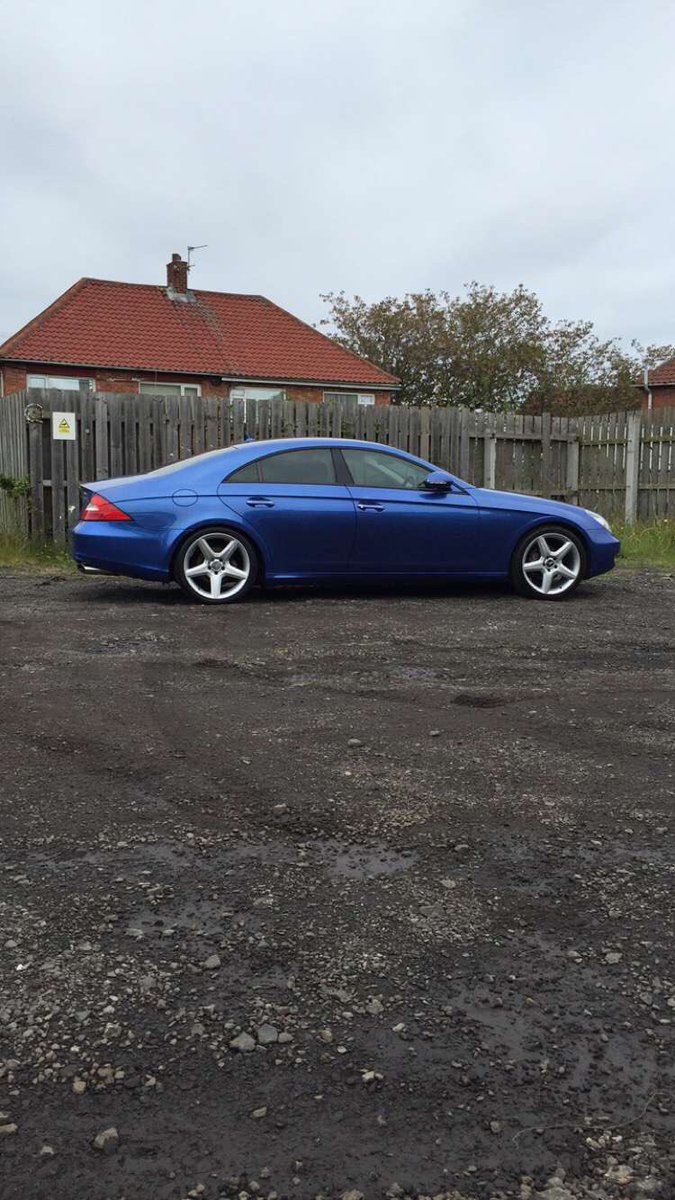 Marc_crackett's tweet photo. That's the merc all cleaned #mercedes #cls https://t.co/cFsVY4W94E
