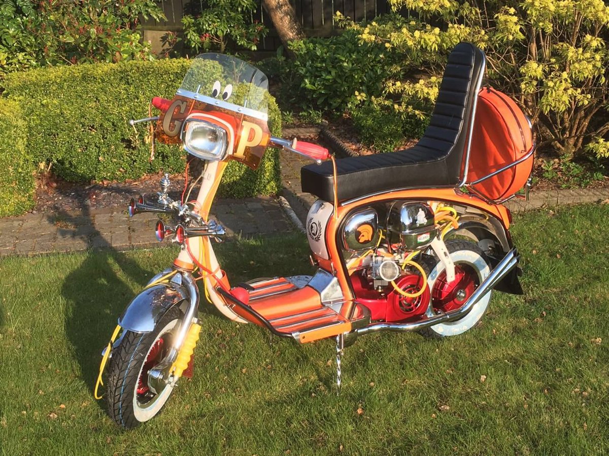 Parts For Lambretta Scooter  . Selection Of Brand New Cables, 2X Pairs Of Grips As Per Photos, A Used Spaco 30Mm Carb As Per Photos.