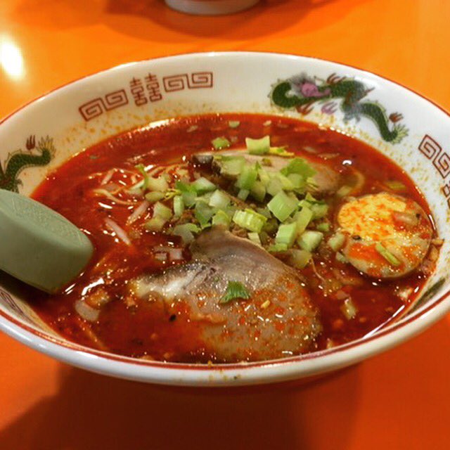 Suuu そういえば昨日のランチ なんばにある 味仙 へ 暑くなってきたので辛 いやつが食べたくなってきた 四川ラーメンは激辛だけど まだ良心的な辛さ 今年の夏はお世話になりそうだ なんばランチ 台湾ラーメン 激辛
