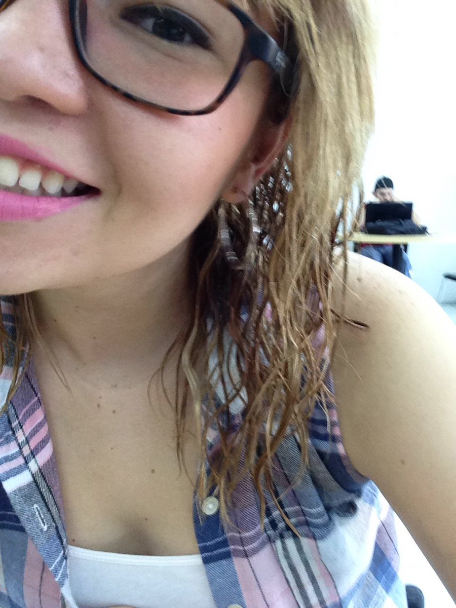 sucker4jonas's tweet image. Sometimes I like selfies. #pausproblems 💕