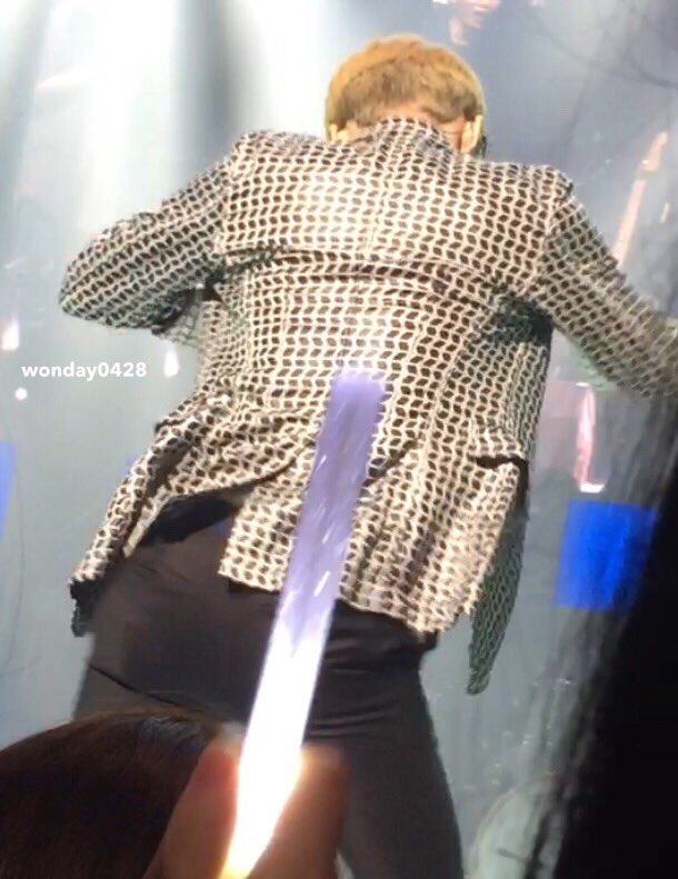 Cjn0JBrUgAAeilc.jpg:large