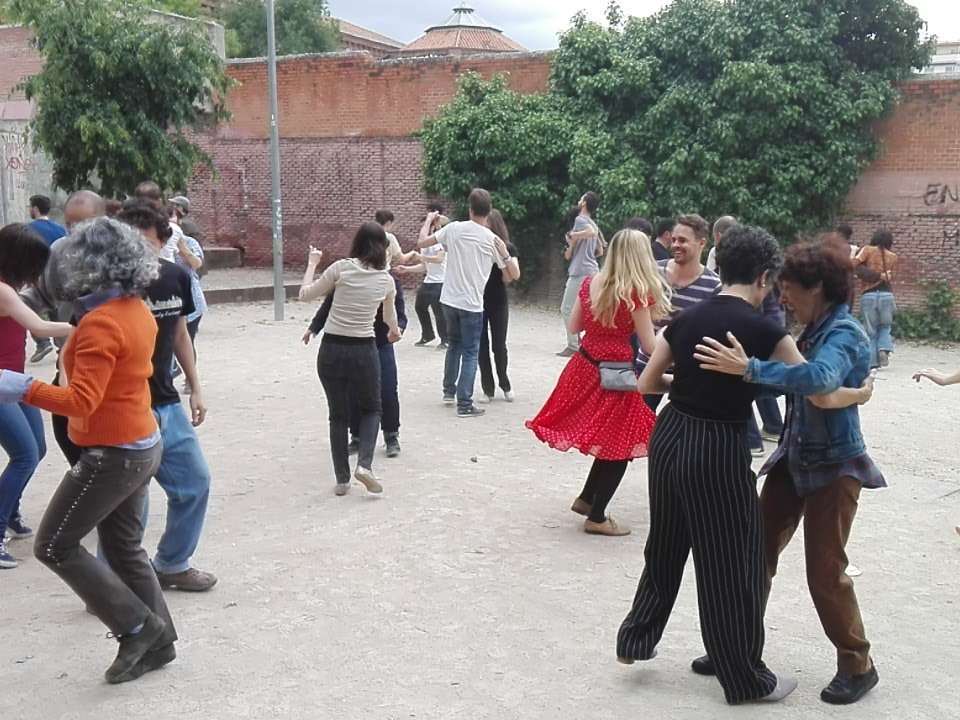 Quieres pasar un domingo diferente <a href="/MADforSwing/">MAD for Swing</a>  acercarte a conocernos