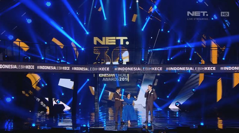 NET 3.0 Presents Indonesian Choice Awards 2016 hosted by <a href="/sarseh/">sarah sechan</a>, <a href="/desta80s/">Deddy Mahendra Desta</a> &amp; <a href="/vincentrompies/">vincentrompies</a> #IndonesiaLebihKece