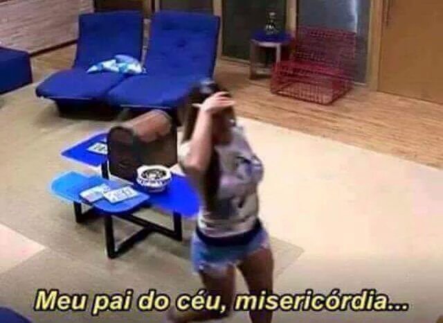 ALICECARAI's tweet photo. esqueci de por a senha no notebook e deixei ele na casa da minha tia https://t.co/jUu8bRZ2xX