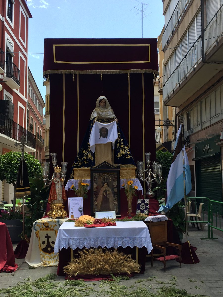 Altar eucarístico de nuestra Hdad, preside la Santa Mujer Verónica para la procesión de <a href="/CorpusElche/">CorpusChristiElx</a>
