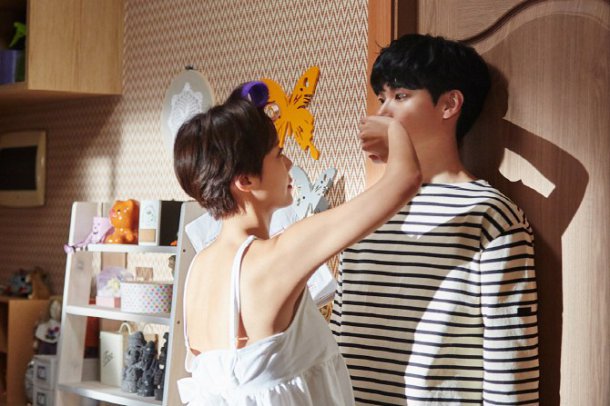 soompi's tweet photo. “Lucky Romance” Gives Sneak Peek Of Ryu JunYeol &amp; Hwang JungEum’s Hilarious Unscripted Scene
https://t.co/rSeSPdaUuS https://t.co/dNeQnlQkGi