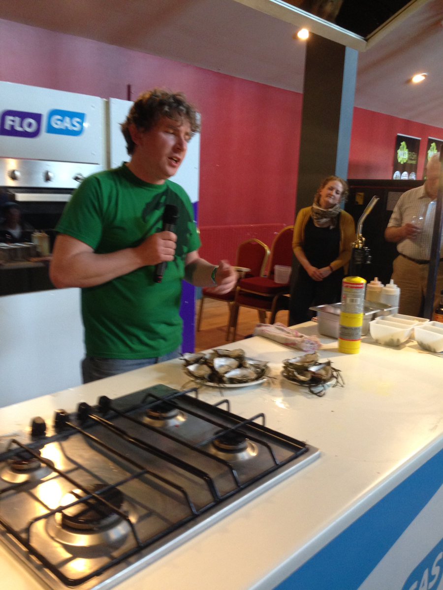 BurrenSalmon's tweet photo. Oysters &amp; https://t.co/9c31j8gqOz
