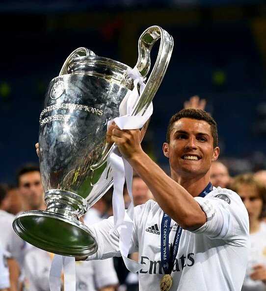 ReinoMadridista's tweet photo. 16 goles en Champions, una vez más el máximo goleador de la competición. #INCRE7BLE https://t.co/X8RSCL6Nve
