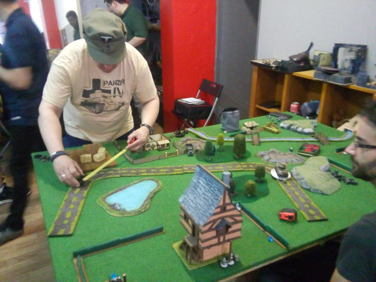 MundoForja's tweet photo. Torneo de Bolt Action en acción!!! https://t.co/gxS3emKFqk
