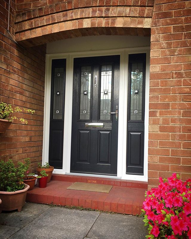 TheWindowCo's tweet image. INSPIRATION: Black/White Ludlow @Solidor we installed in #saletown last week
Read more at websta.me//n/thewindowco…