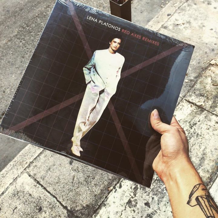 sydrecords's tweet photo. Look who was waiting by our door. There is only one. Come and get it. Fast. https://t.co/x0zyrL0wcR