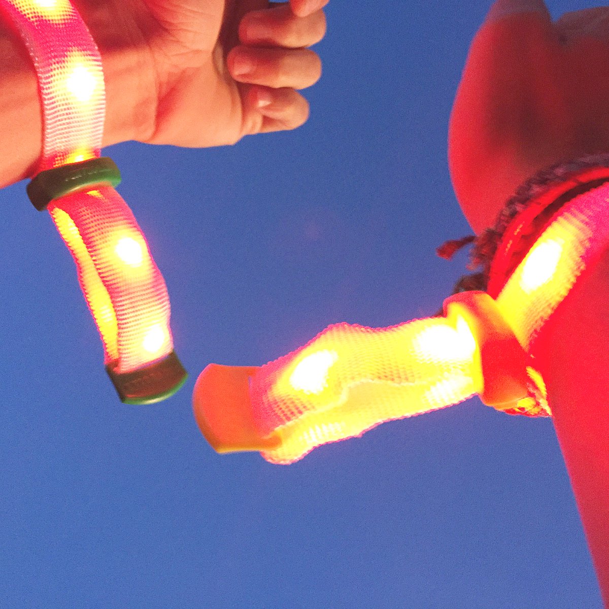 manel_ferrando's tweet photo. Xylobands @coldplay #AHFODtour
#bcnmoltmes | https://t.co/5ozMCCU4OG #MHPdance #coldplay #lumixAndMe @panasonicESP https://t.co/gZdGCbWQsk