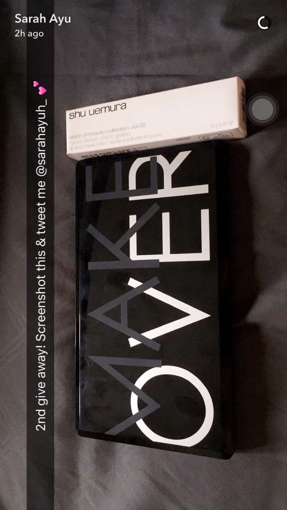 Suka bgt sm prodak make over apa lg kalau dpt give away dari @sarahayuh_ 😍😇🙌🏻