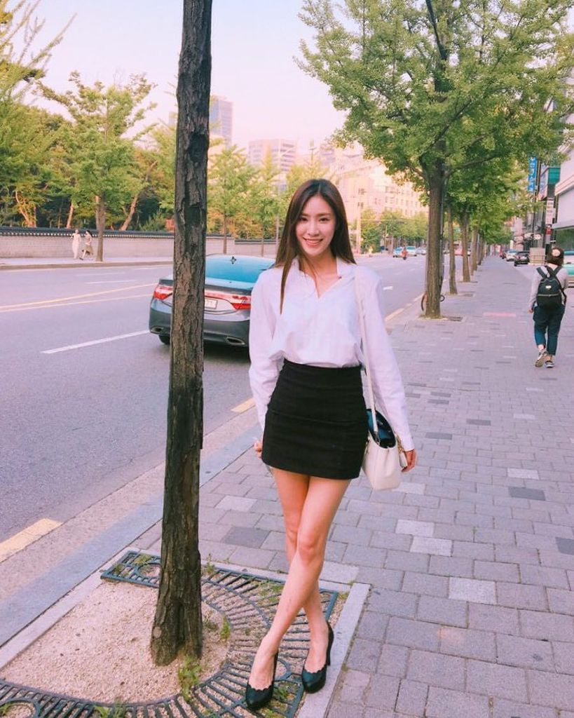 BesideStellarTH's tweet photo. [Jeonyulstagram] 유료어플샀다고 뭐라했는데 이쁘구먼 ㅋㅋㅋ#귀염둥이 #언니 #효니 #메롱 ㅋㅋㅋㅋ https://t.co/4yDHUpa2ju