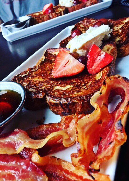 LiveEatLocal's tweet image. In addition to our normal brunch hours, we will also serve brunch on Monday, 10a- 2p. #brunch #longweekends